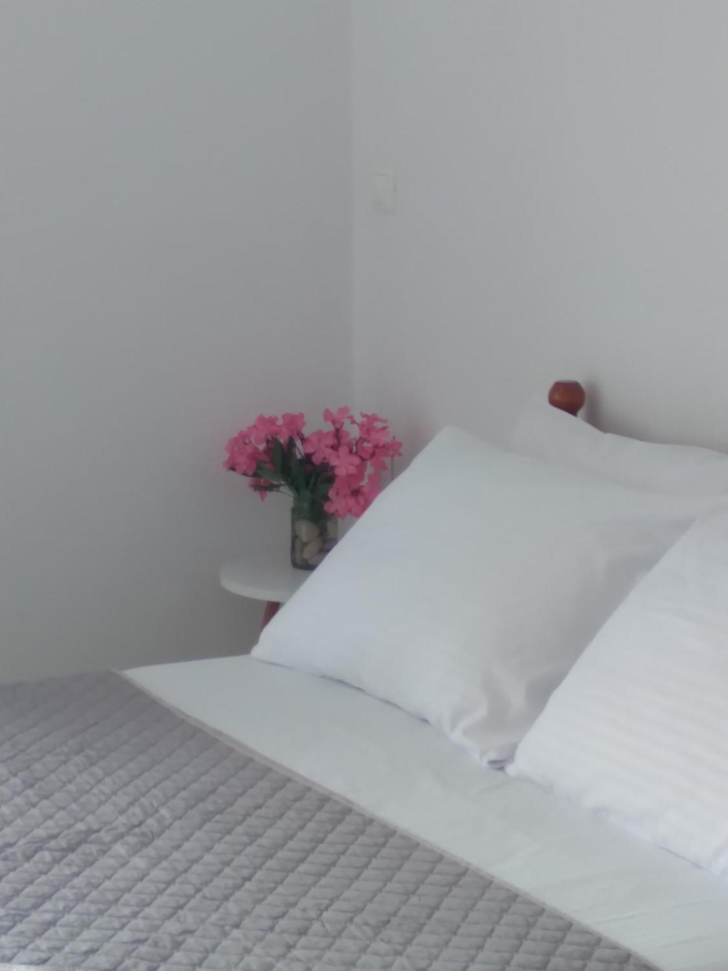Nadim Rooms Himare Exterior photo